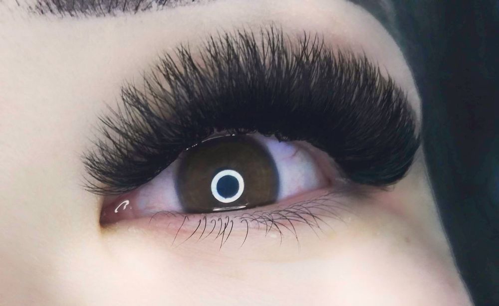 Наращивание ресничек