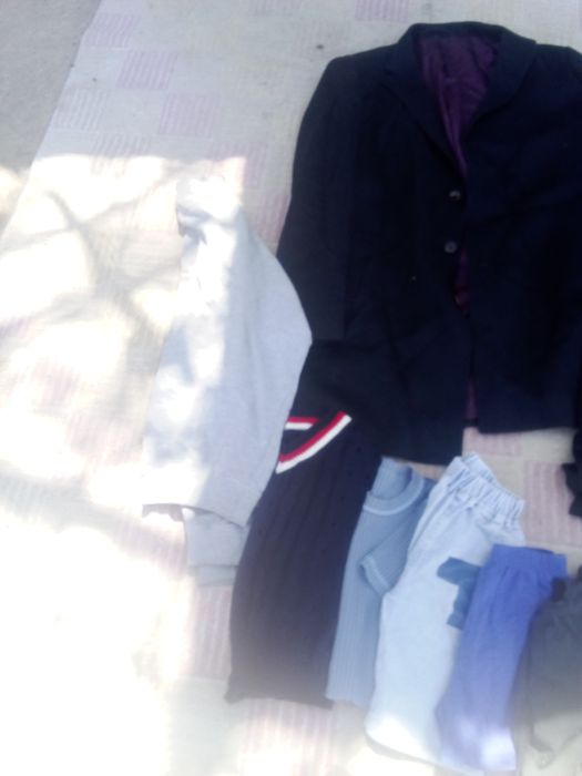 На мужчину и мальчика