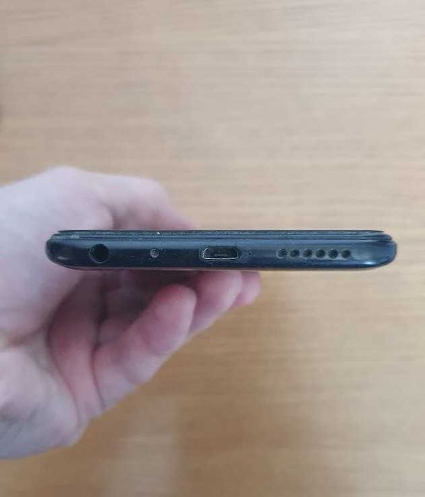 Продам Xiaomi Redmi Note 5 4/64 ГБ