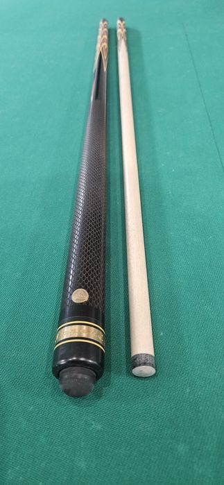 Кии бильярдный  в отличном состоянии