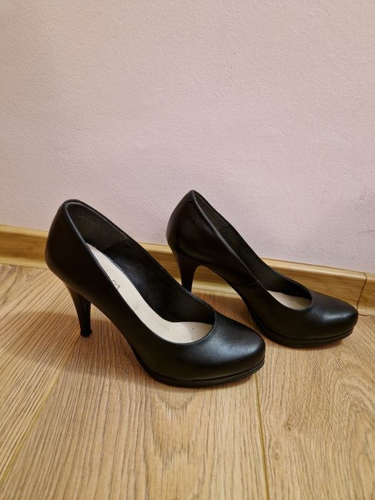 Pantofi cu toc Lasocki 37