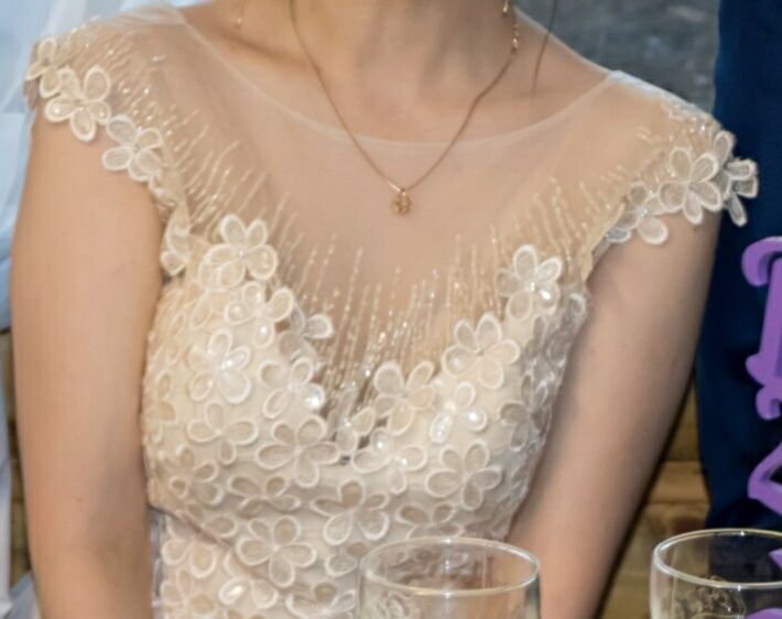 Продам красивое платье