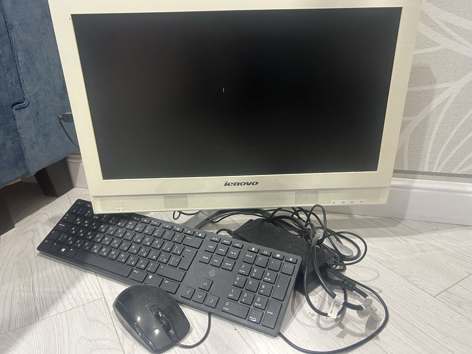 Моноблок Lenovo c360