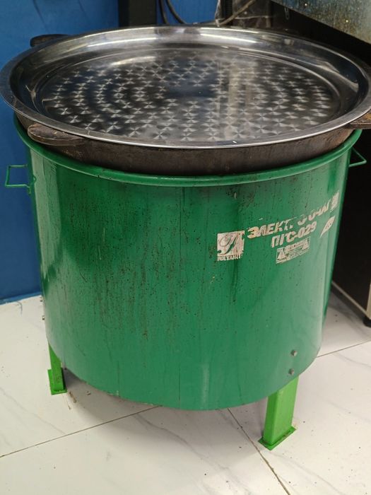 Печка с чугунным казаном