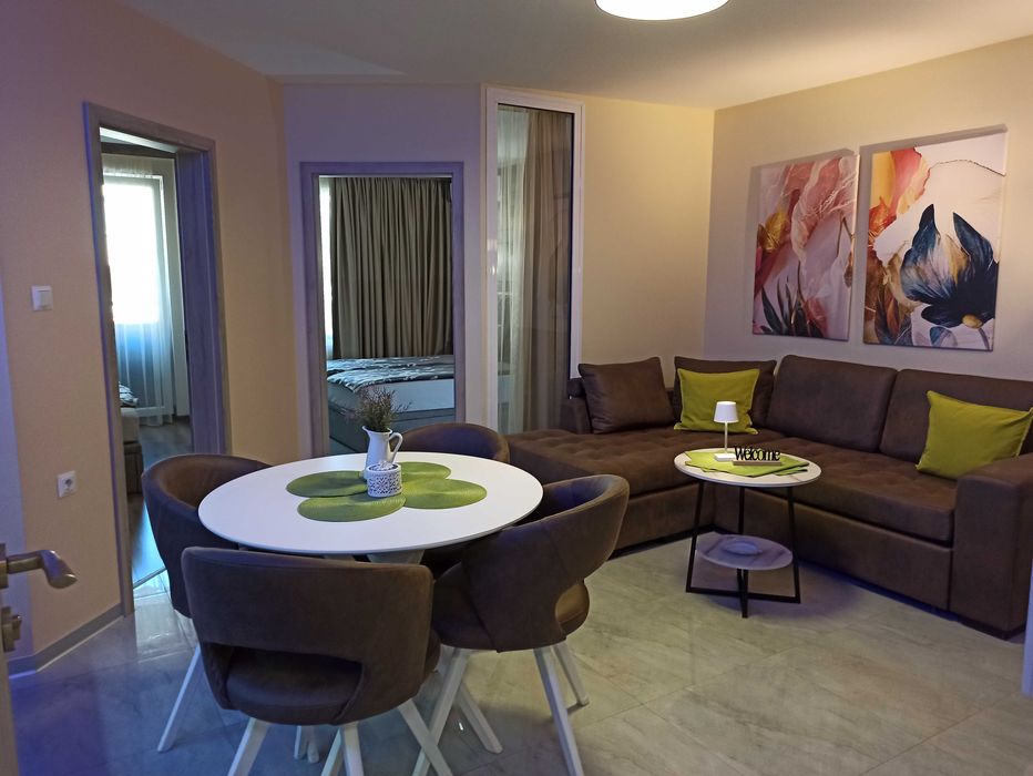 Апартамент за нощувки Азалия