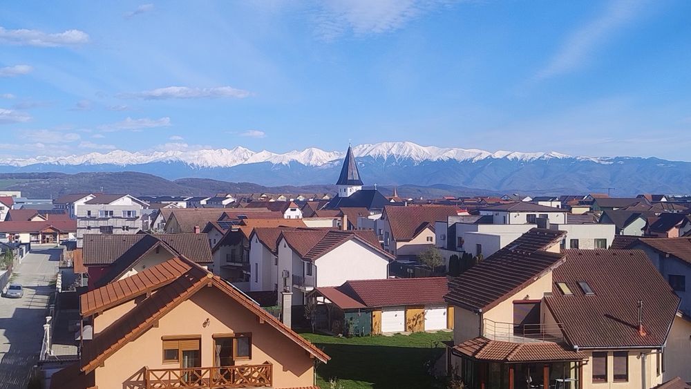 Vânzare apartament 4 camere