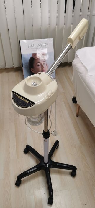 Vapozon cosmetic/Lampa cosmetica cu lupa/Lampa circulara de vanzare!