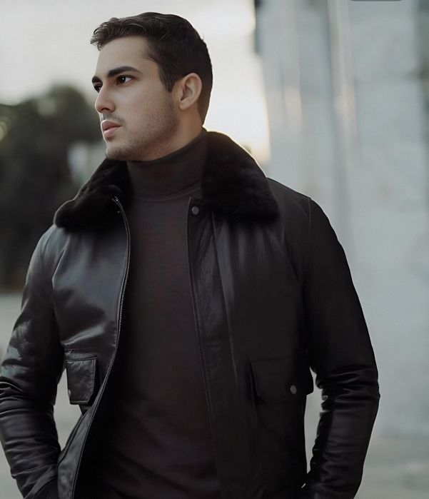 Продам кожаную куртку