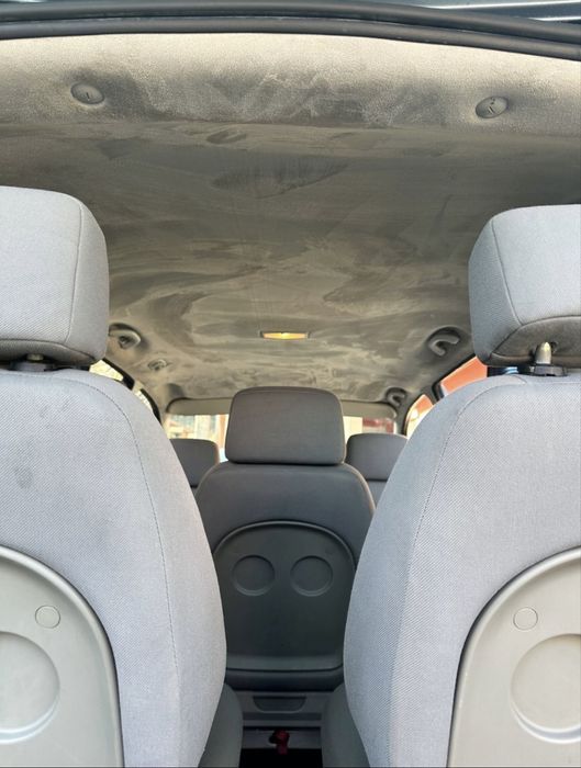 Vând volkswagen sharan