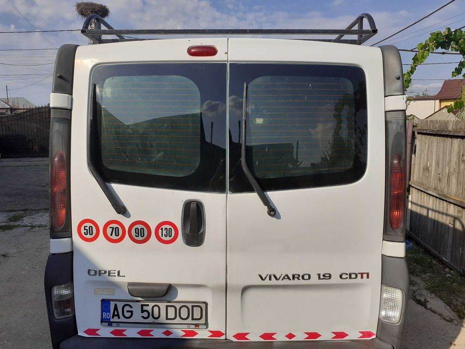 Vând Opel Vivaro 2005 preț 3000 Euro