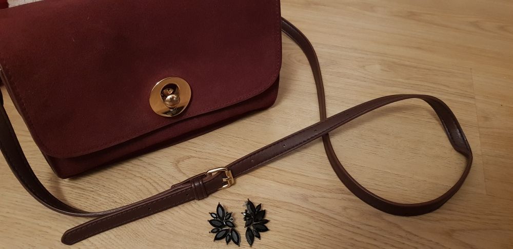 Уникални дамски бижута, кутия и поставка