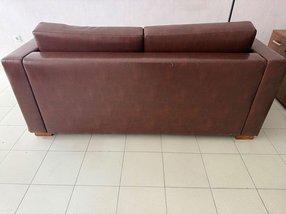 Офис обзавеждане