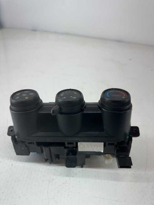 Panou comanda climatizare Dacia Duster 2018 cod piesa T84134B