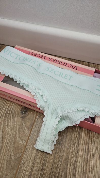 Set Chiloți Victoria's Secret tanga marimea S