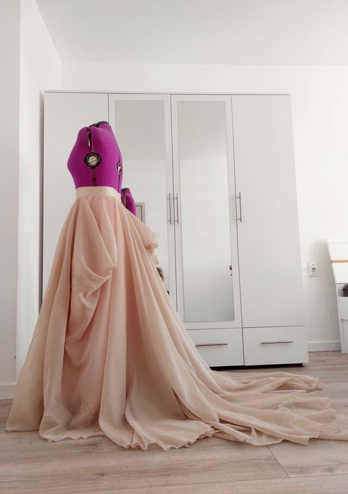 Сватбена пола Дълъг шлейв Телесен цвят Булчинска рокля Фотосесия