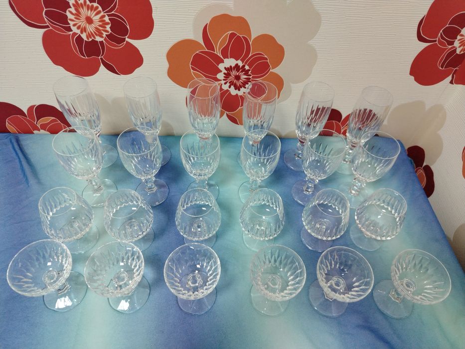 Нови кристали чаши