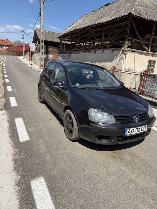 Vand golf 5 -1.6 16 valve benzina