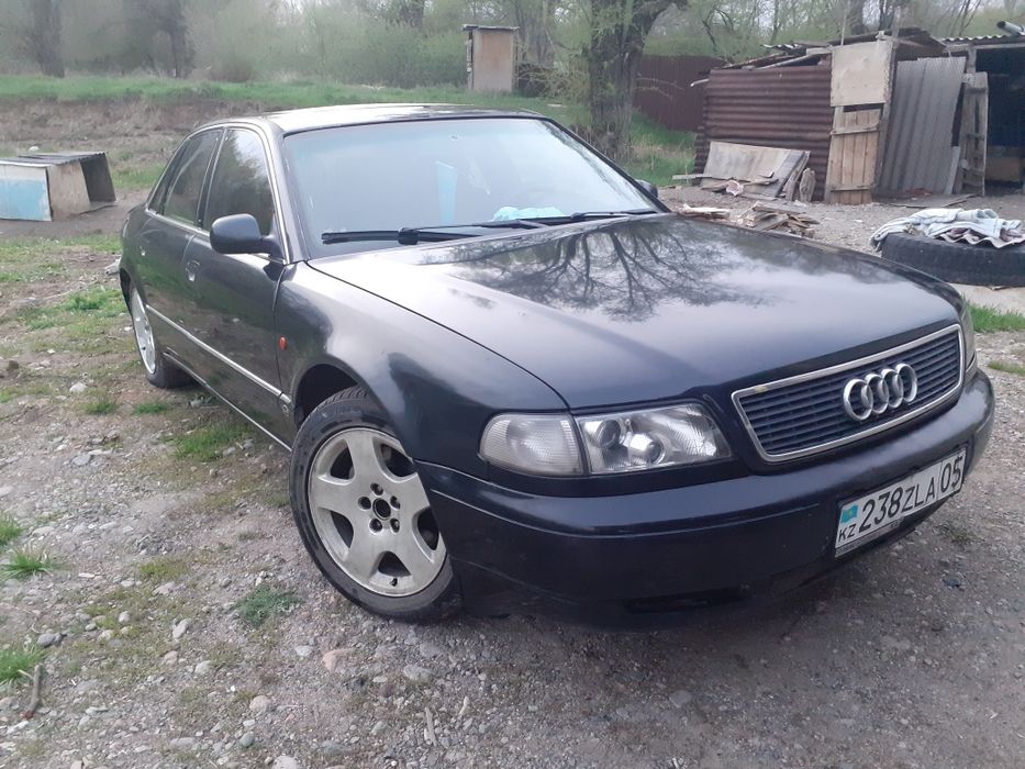 Продам ауди а8 д2