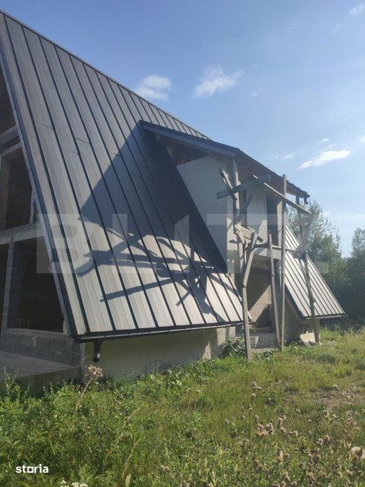 Casa de vacanta tip A, 3 camere, 150 mp+4100 mp teren, zona Colibita