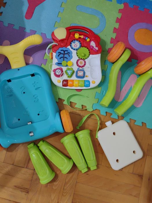 Проходилка 2 в 1 за 12месеца С ПОДАРЪК МЕКА КНИЖКА НА FisherPrice