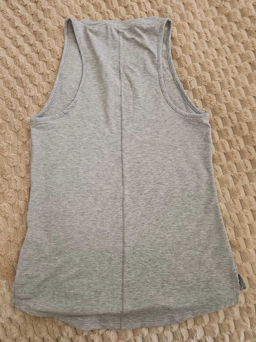 Сив спортен топ Nike, размер XS