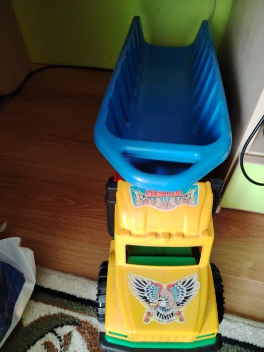 Basculanta mare de jucarie