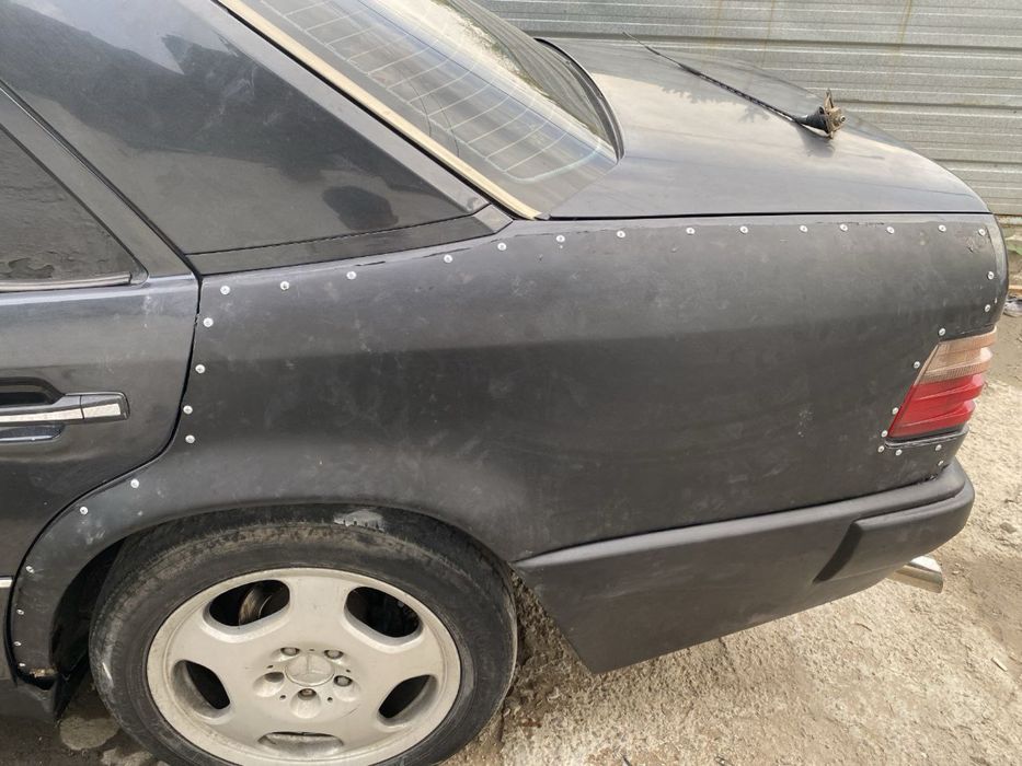 W124 мерседес бамперы