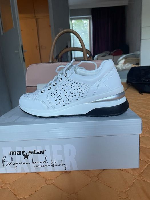 Дамски обувки бели MatStar 37 номер