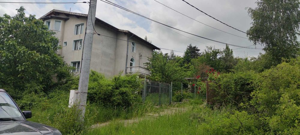 УПИ 900м2, в.з.Горна баня, Ит.лицей, за 2 къщи, 300 000€