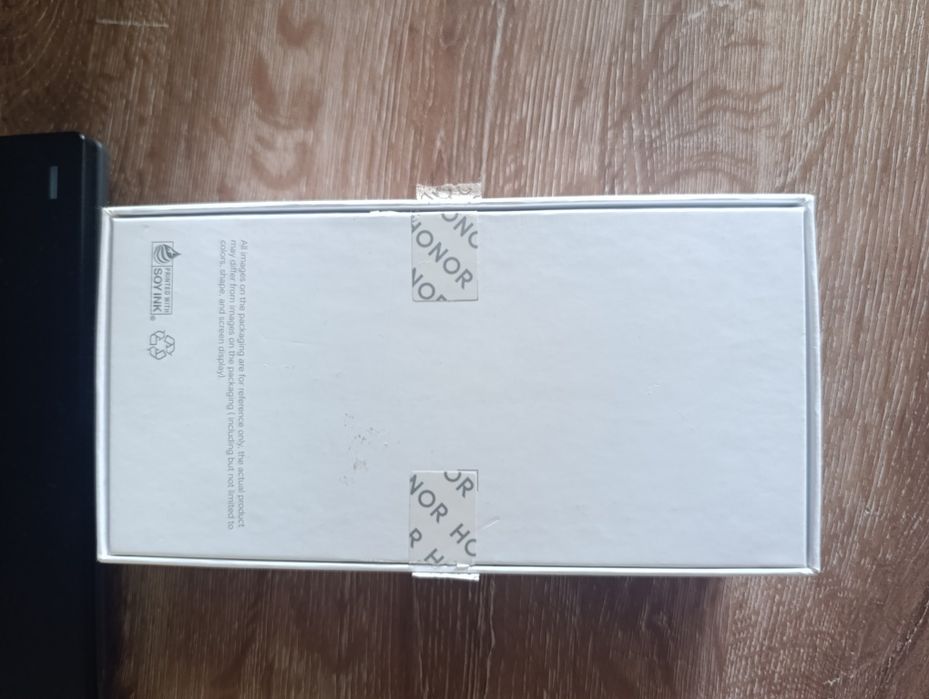 Продам HONOR X 6 b