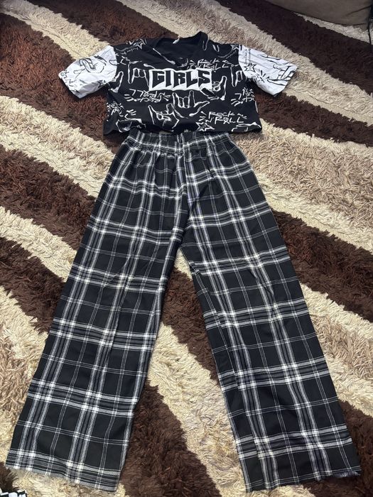 Одежда летняя на девочку 10-12 лет