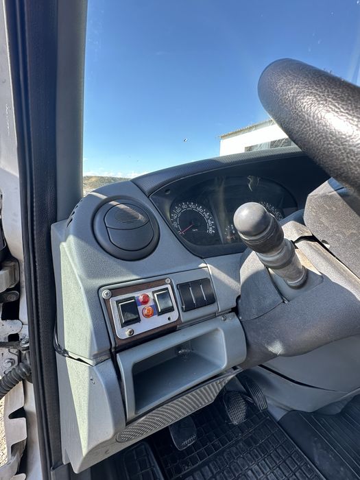 Iveco Daily 35C18 – 3.0 Diesel 180 CP – Basculabil 3 Părți
