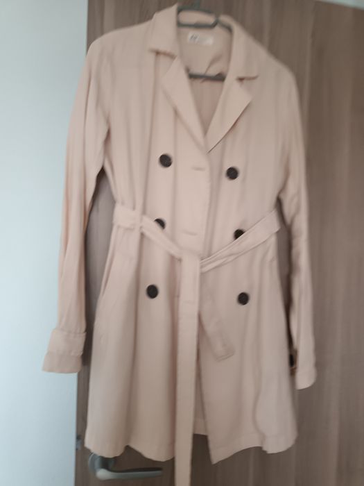 Pardesiu fetițe, H&M,12-14 ANI,50 ron