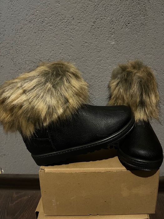 Нови детски ботуши