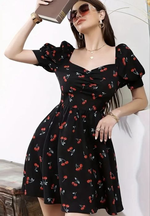 Продам платье женское