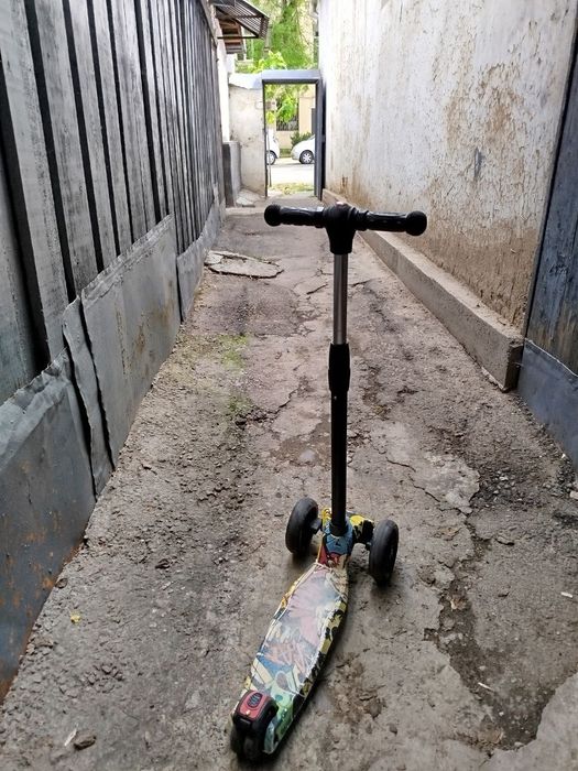 Продам детский самокат