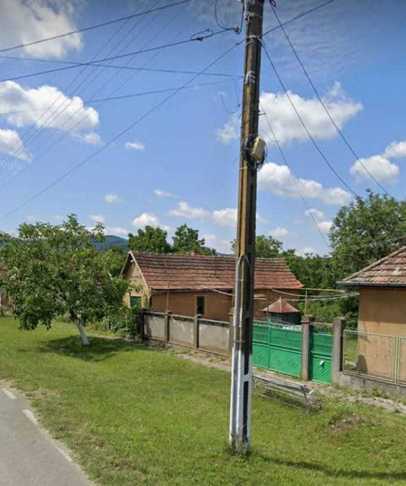 Casa de vânzare în Maderat judetul Arad cu livada