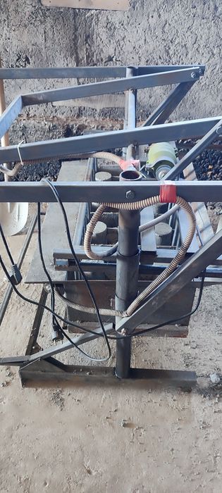Продам вибро станок для кирпича