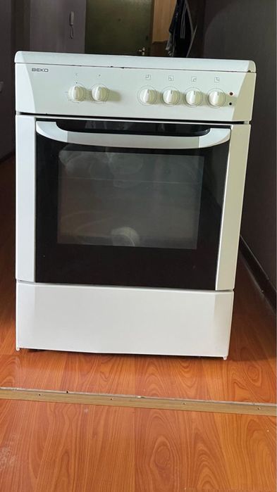 Продам электроплиту