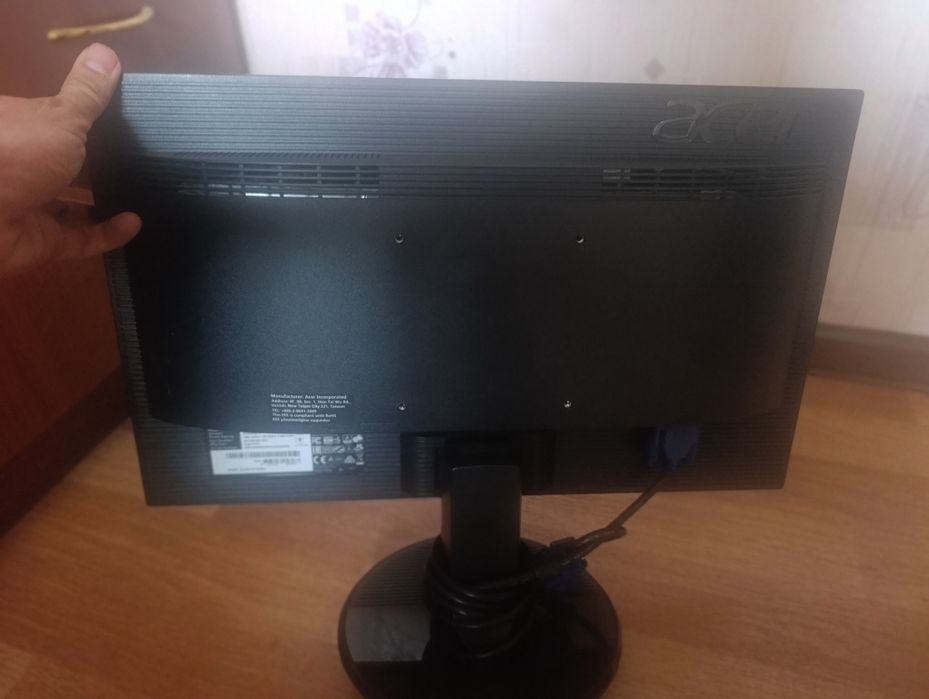 Монитор экран диагональ 19