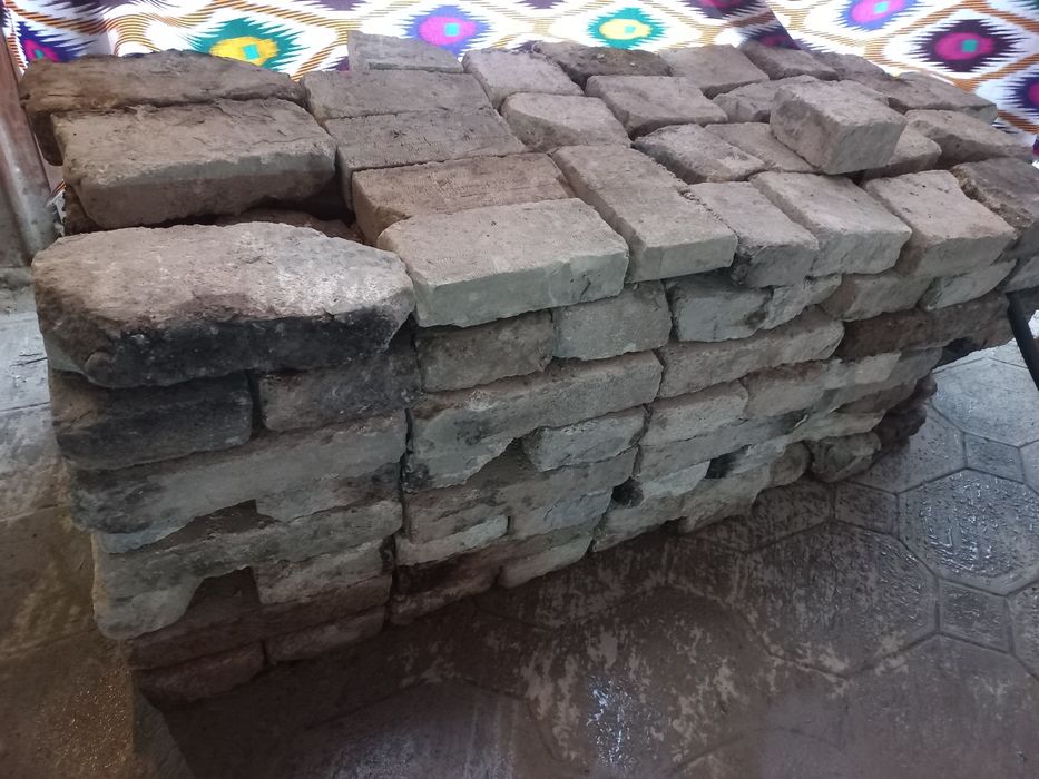 Карвуч гишт кирпич
