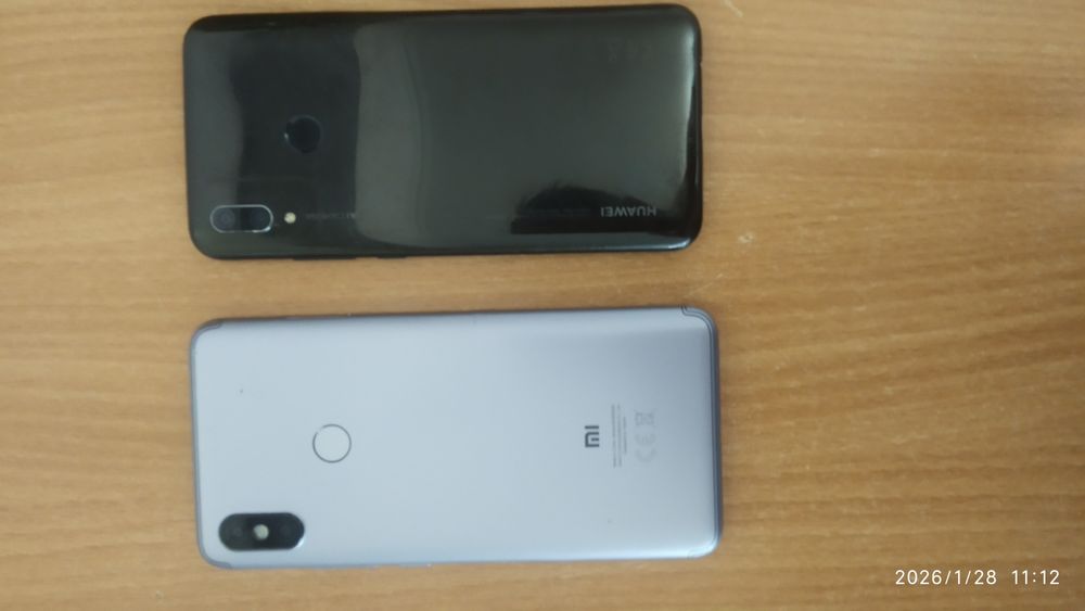 Продам  Redmi S2 и Huawei psmart
