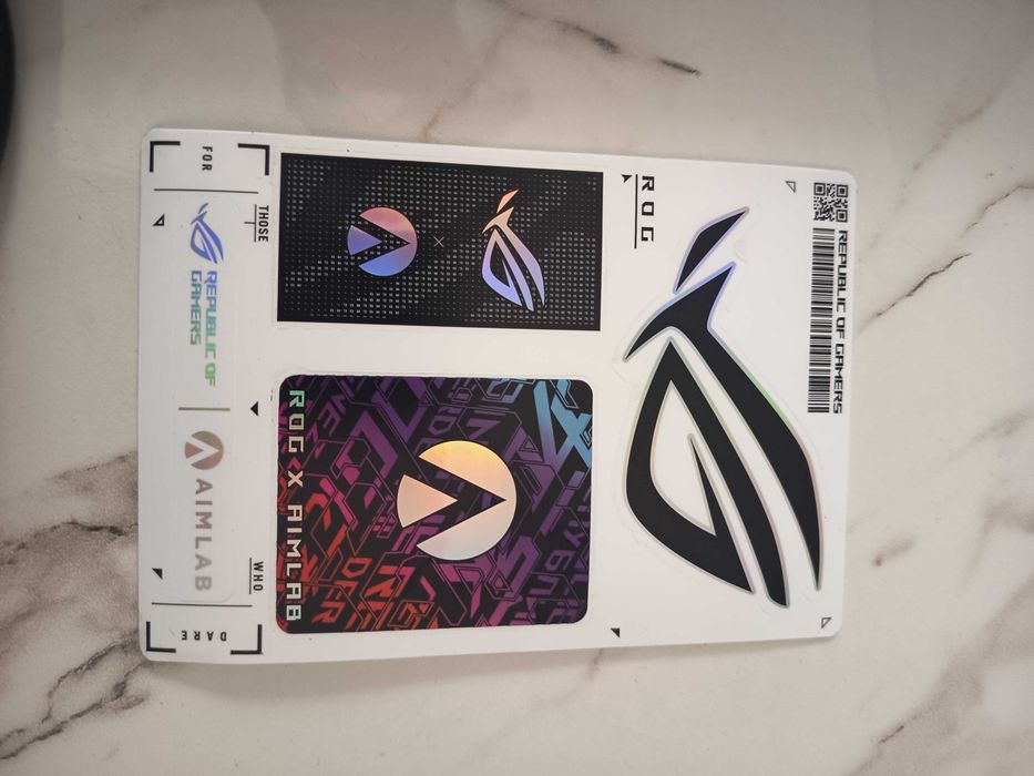 Lenovo LOQ 15ARP9