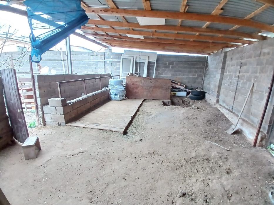 Тез арада ҮЙ Сатылады