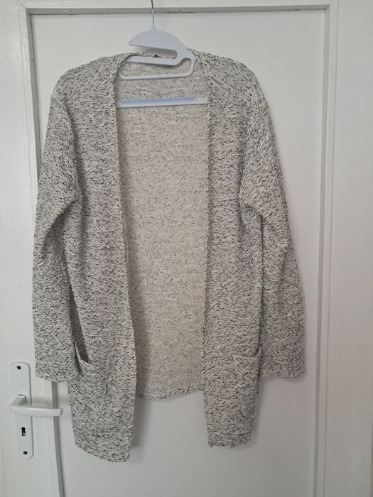 Дамски пуловери и жилетки зс 5евро за брой