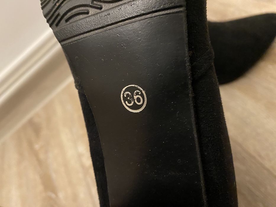 Ghete negre elegante cu toc gros (piele întoarsă/catifea) mărime 36