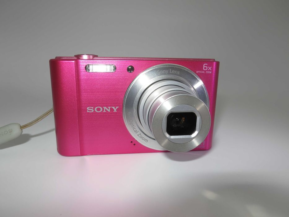 Sony Cyber-shot DSC W810 ултра компактен цифров фотоапарат розов цвят, дигитална камера, КАТО НОВА, пълен комплект, работи перфектно