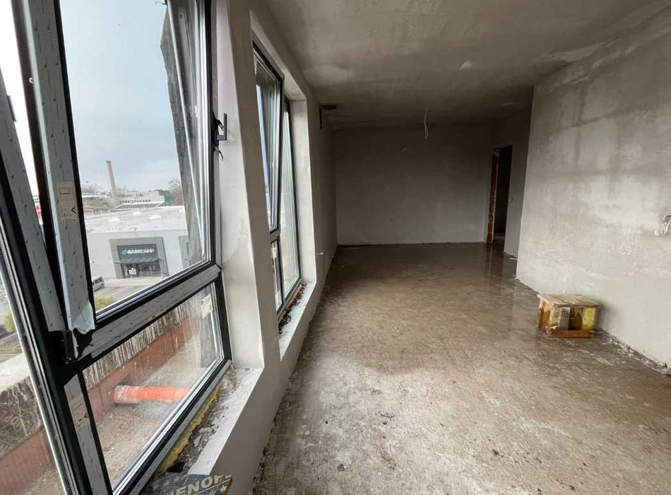 Продава се Четиристаен апартамент в Пловдив, Коматевски възел - 134 кв.м за 1406 €/кв.м - Снимка #2