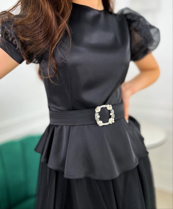 Срочно! Стильное чёрное платье недорого