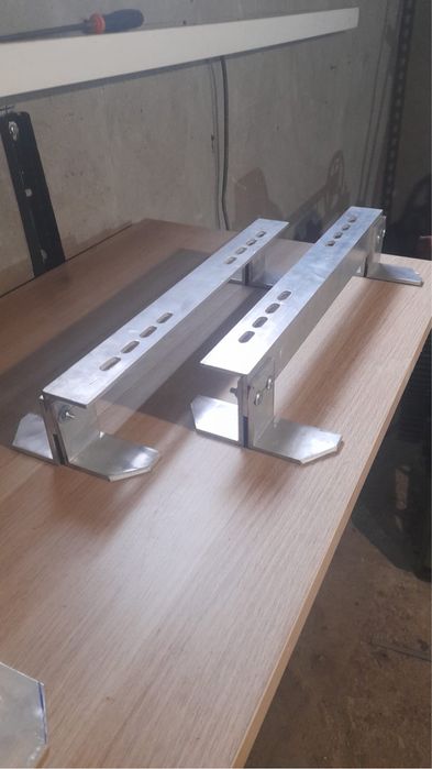 Suporti aer conditionat din aluminiu si otel - testati 140 kg